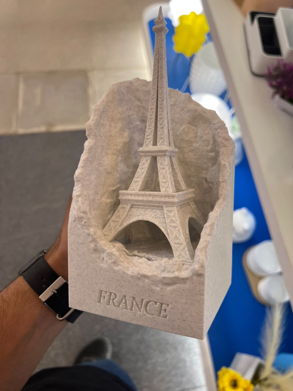 Estatua Torre Eiffel